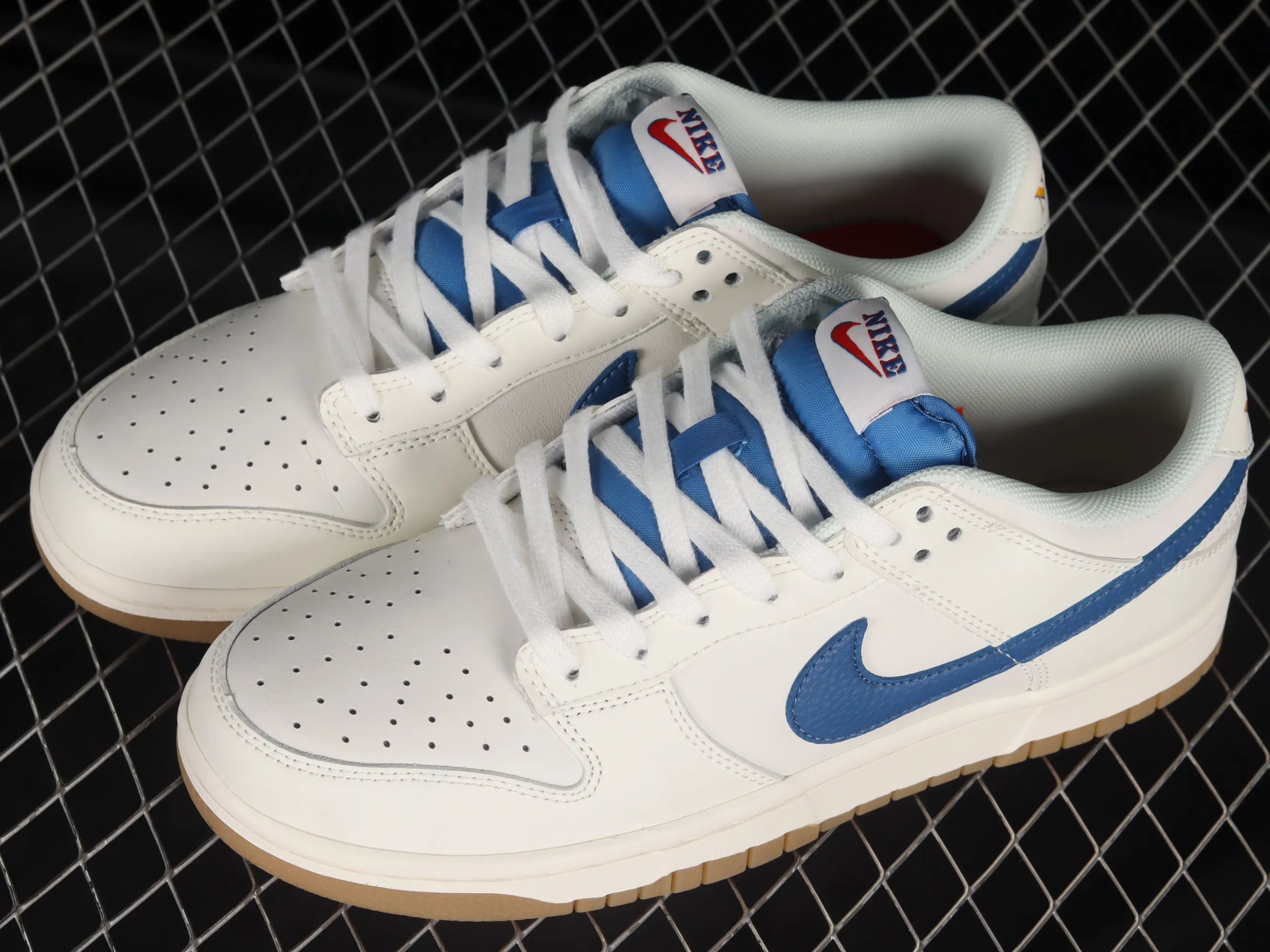 All categories Nk SB Dunk series Nk SB Dunk Low low-top sneakers F version Nk SB Dunk Low milk blue SB low-top sports and leisure sneakers DX3198-133